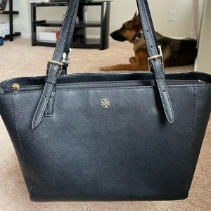 SOLD! Tory Burch York Buckle Tote